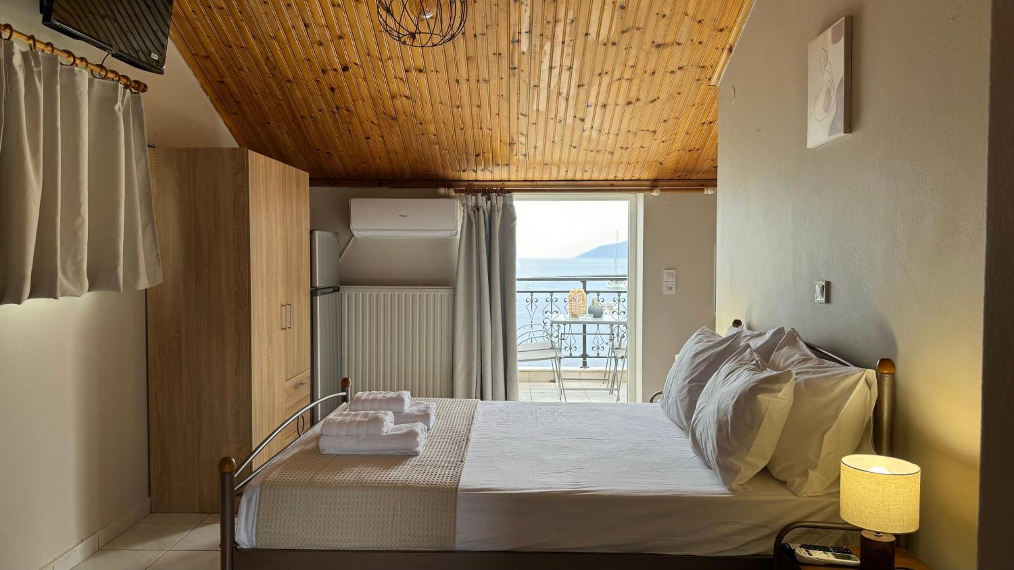 Sea Side Studios Agia Efimia ภายนอก รูปภาพ
